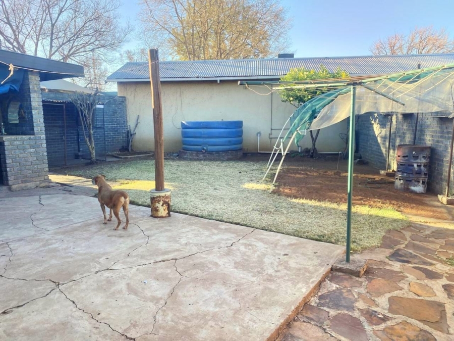 To Let 4 Bedroom Property for Rent in Kuruman Northern Cape